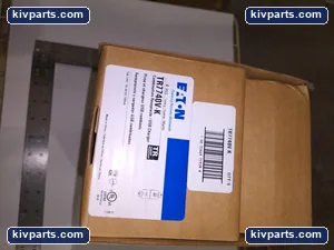 Eaton TR7740V-K Recepatecle/USB Charger – actual item, photo 3 of 4