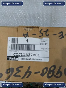 Parker CCJ11S37B01 Solenoid Valve – actual item, photo 2 of 8