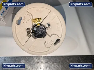 Eaton 604-BX Keyless Lampholder AC – actual item, photo 3 of 4