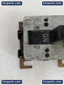 Cutler-Hammer 8980K4 Toggle Switch – actual item, photo 2 of 8