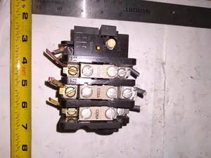 General Electric CR324C310A Overload Relay