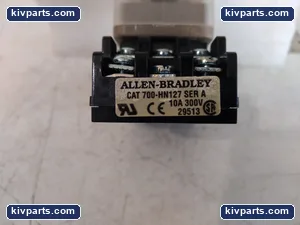 Allen-Bradley 700-HB32Z24-4 Relay – actual item, photo 2 of 4