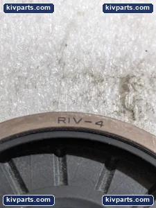 RIV-4 Row Tapered Roller Bearing – actual item, photo 4 of 6