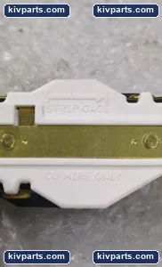 Bbell 1BL2640 Hubbell Twist-Lock Receptacle – actual item, photo 4 of 6