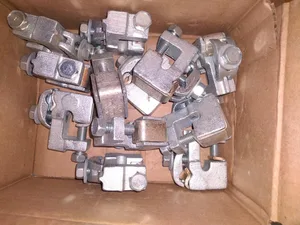 Thomas & Betts 10109 Lugs