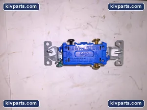 Eaton 1303-7LA-SPL2 Toggle Switch – actual item, photo 3 of 6
