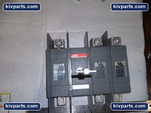 ABB 200U12-107 Disconnect – actual item, photo 2 of 6