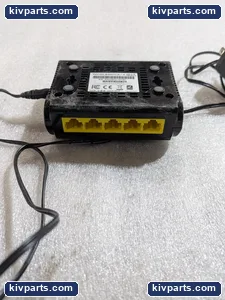 W100-S4W1CA/A Broadband Route with Adapter – actual item, photo 3 of 10