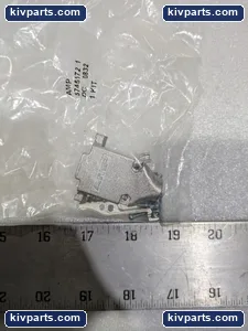 AMP 5745172 Connector – actual item, photo 2 of 4