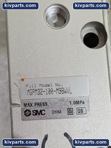 SMC MGPM32-100-M9BWVL Compact Guide Cylinder – actual item, photo 2 of 5