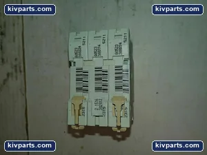 Square D 17471 Miniature Circuit Breaker – actual item, photo 4 of 4