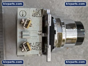 Eaton 10250T111-3 Push Button – actual item, photo 7 of 10