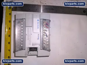 Allen-Bradley 1762-0B8 PLC I/O Module – actual item, photo 4 of 6