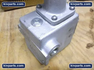 Crouse-Hinds AFUL-1 Signal Switch with Enclosure – actual item, photo 3 of 11