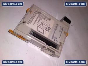 Omron CQM1-OD214 Output Unit – actual item, photo 2 of 4