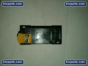 Omron PYF14A-E Relay Socket Base – actual item, photo 3 of 3
