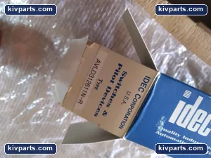 IDEC AVLD312611N-R Emergency Stop Button Switch – actual item, photo 4 of 5