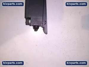 SMC VP744-5DZ1-04-M-X538 Residual Pressure Release Valve – actual item, photo 4 of 6