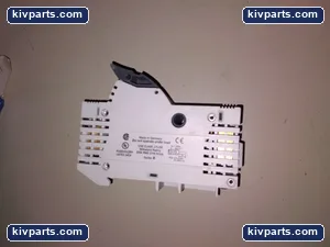 Allen-Bradley 1492-FB1J60 Class Fuse Holder Block – actual item, photo 2 of 3
