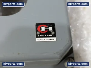 Cutler-Hammer 10250TF11 Single Hole Flush Cover – actual item, photo 3 of 5