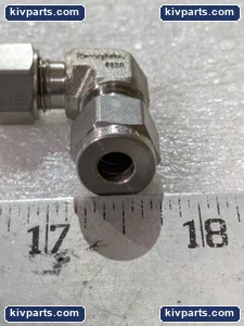 Swagelok 09937-09 SS Union Elbow Fitting – actual item, photo 7 of 8