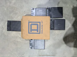 Square D HLW4BL – actual item, photo 1 of 9