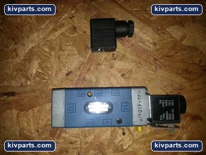 Bosch Rexroth 572 705 5270 Solenoid Valve – actual item, photo 2 of 6