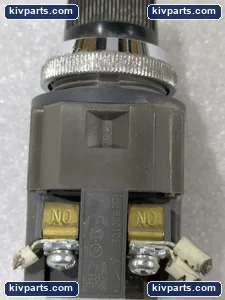 IDEC BS010E ASTN Selector Switch Black Knob – actual item, photo 9 of 11