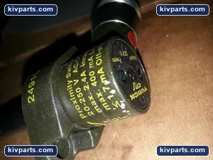 Turck BI2-CRS524-ADZ30X3-B1131/S34 Inductive Proximity Sensor – actual item, photo 4 of 5