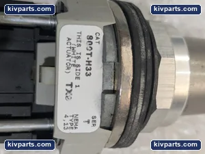 Allen-Bradley 800T-H33 Key Selector Switch – actual item, photo 2 of 5