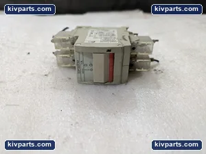 Fuji Electric CP32FM/1 Miniature Circuit Breaker – actual item, photo 3 of 5