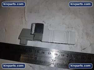 SMC SY3140-5FU 0.15 0.7 MP Valve – actual item, photo 3 of 6