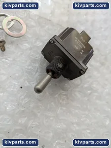 Cutler-Hammer 8501K13 Toggle Switch – actual item, photo 9 of 10