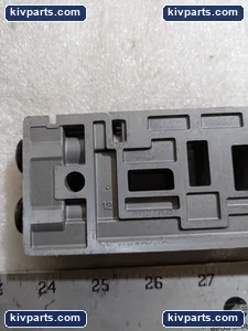 SMC VQ-4000 Valve Manifold Subplate Base – actual item, photo 2 of 8