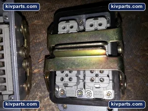 Harting 2 Female Multipole Connector – actual item, photo 2 of 3