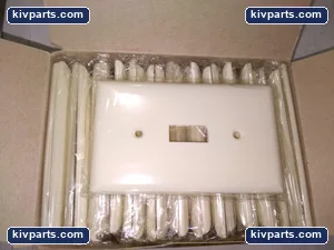 Cooper 2134A-BOX Receptacle – actual item, photo 3 of 5