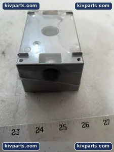 Eaton TP7010 Weatherproof Outlet – actual item, photo 5 of 7