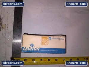 Leviton 13057-UN Lamp Holder – actual item, photo 3 of 4
