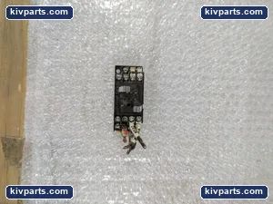 Omron PYF08A Relay Socket Base Screw Terminal – actual item, photo 2 of 4