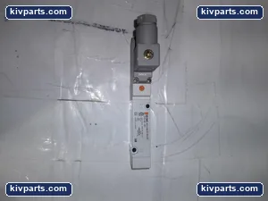 SMC 30-SY5140-5D Solenoid Valve – actual item, photo 2 of 4