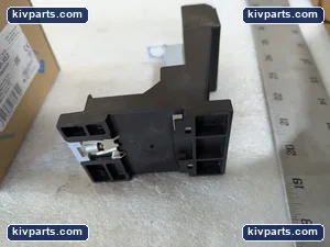 Eaton ZB65-XEZ Panel Mount Adaptor Relay – actual item, photo 3 of 11