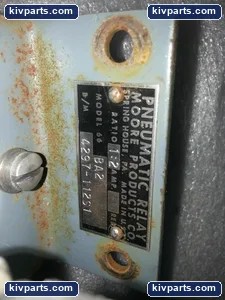 Moore Products 66BA2 Relay Pressure Transmitter – actual item, photo 2 of 2