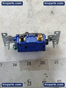 Eaton 1303-7B-SP-LW Toggle Light Switch – actual item, photo 9 of 11