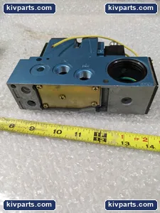 MAC 82A-AC-CKA-TM-DDAP-4DA 4 Way Air Solenoid Valve – actual item, photo 5 of 6
