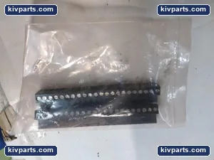 GPAS-140 Barrier Terminal Block – actual item, photo 2 of 3