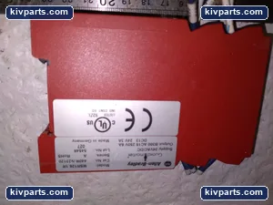 Allen-Bradley MSR126-1R Guard Master – actual item, photo 2 of 5