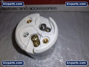 Pass & Seymour 8694 Mogul Base – actual item, photo 4 of 7