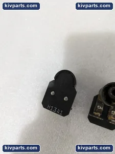Cutler-Hammer 9586H1341B Relay Heater Element Coil – actual item, photo 4 of 5