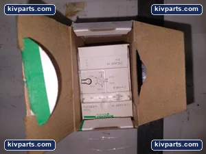 Schneider Electric LUCB32FU Tesys Class 10 – actual item, photo 5 of 8