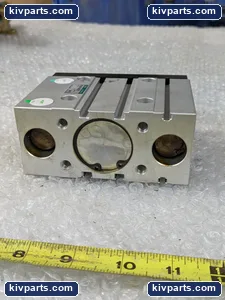 CKD STSM-4025 Guided Slide Cylinder – actual item, photo 3 of 4